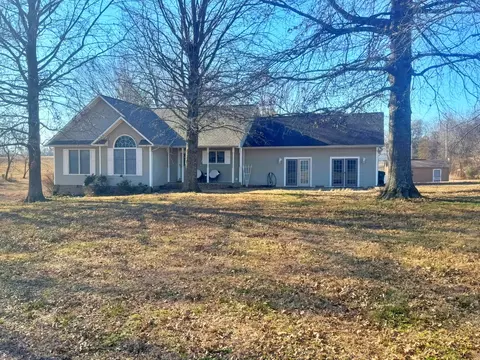 Exterior - 3675 Macedonna Ch Rd, Metropolis, IL 62960 photo 2 of 15