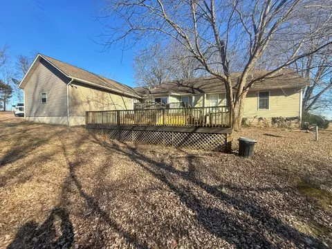 Exterior - 3675 Macedonna Ch Rd, Metropolis, IL 62960 photo 8 of 15