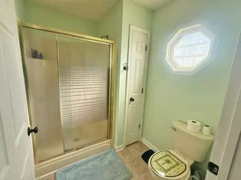 Bath - 3675 Macedonna Ch Rd, Metropolis, IL 62960 photo 4 of 5