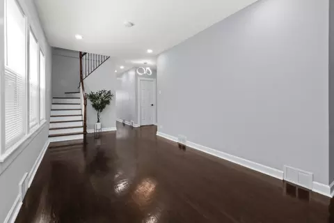 Entry Way - Undisclosed, Chicago, IL 60641 photo 2 of 3