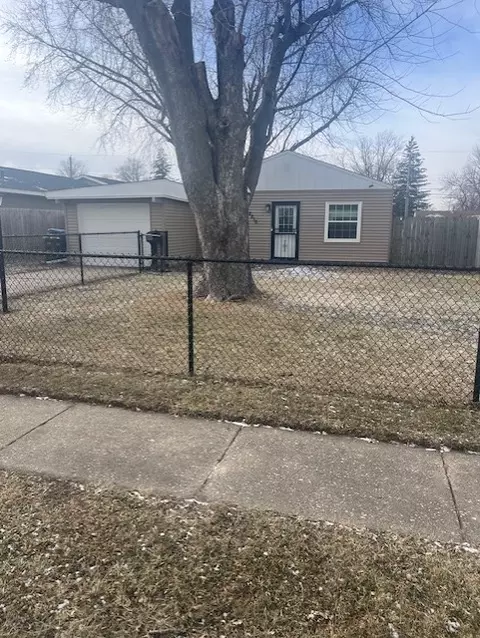 2210 N Nevada Ave, Davenport, IA 52804