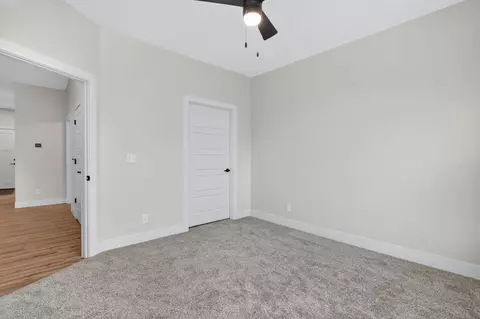 Bedroom - 412 N 2nd Ave, Eldridge, IA 52748 photo 6 of 6
