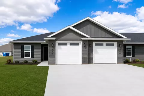 412 N 2nd Ave, Eldridge, IA 52748