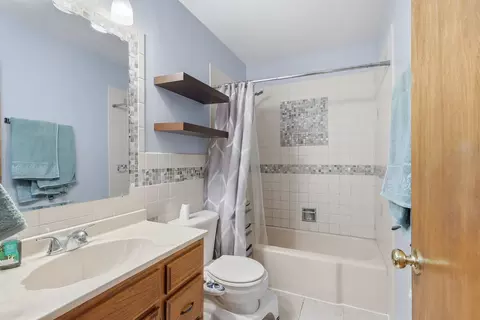 Bath - 1126 13th St, Silvis, IL 61282 photo 1 of 1
