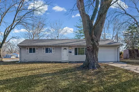 402 S Dodson Dr, Urbana, IL 61802