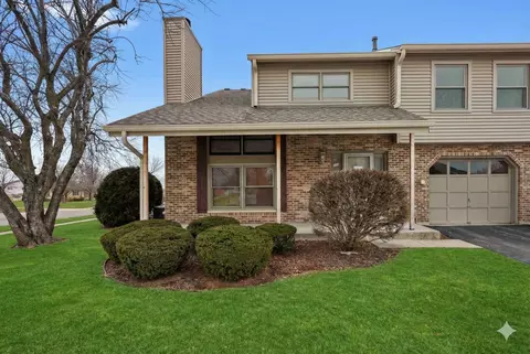 9301 Waterford Ln, Orland Park, IL 60462
