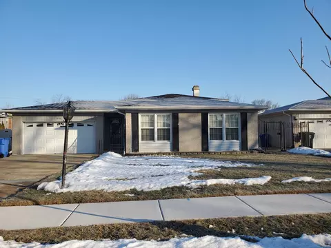 1814 W Magnolia Ln, Mount Prospect, IL 60056