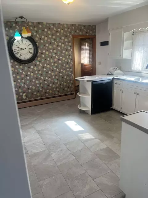 125 W Exchange St, Danvers, IL 61732 photo 17
