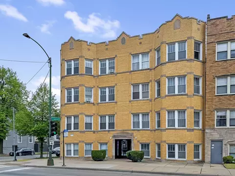 4201 W Addison Ave #2B, Chicago, IL 60641