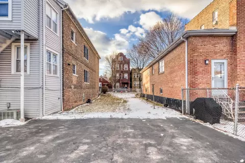 3331 S Emerald Ave, Chicago, IL 60616 photo 3
