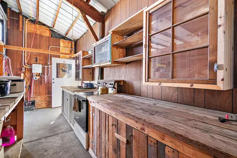 Kitchen - 286 E 5000s Rd, Chebanse, IL 60922 photo 4 of 4