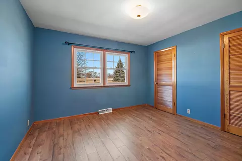 Bedroom - 286 E 5000s Rd, Chebanse, IL 60922 photo 2 of 2