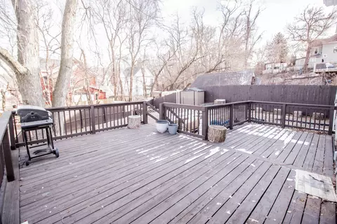 Exterior - 736 14 St, Moline, IL 61265 photo 5 of 6