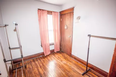 Bedroom - 736 14 St, Moline, IL 61265 photo 4 of 4