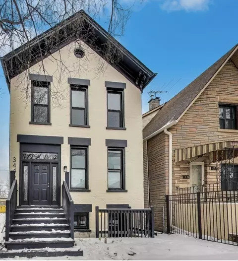 3445 W Walnut St, Chicago, IL 60624