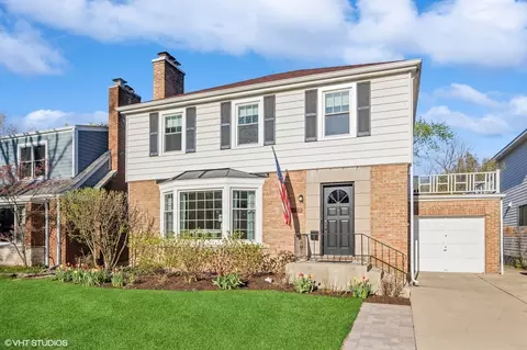 310 Leitch Ave, La Grange, IL 60525