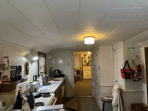 Entry Way - 208 Johnson St, Morrison, IL 61270 photo 1 of 3