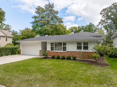 4721 Northcott Ave, Downers Grove, IL 60515