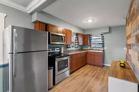 Kitchen - 2423 32nd St, Moline, IL 61265 photo 1 of 3