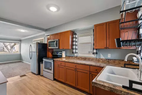 Kitchen - 2423 32nd St, Moline, IL 61265 photo 2 of 3