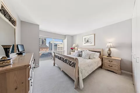 100 E Huron St #2004, Chicago, IL 60611 photo 27