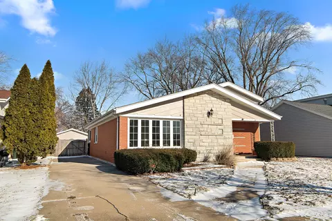 4408 Williams Pl, Oak Lawn, IL 60453