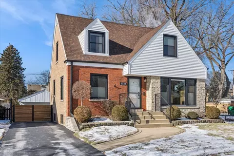 2338 Buckingham Ave, Westchester, IL 60154