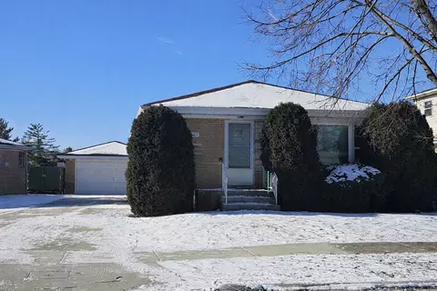 7421 W Kirk Dr, Niles, IL 60714
