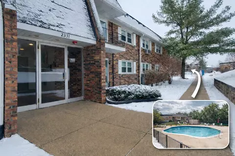 2331 Ogden Ave #4, Downers Grove, IL 60515