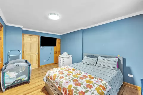 Bedroom - 8014 Mobile Ave, Burbank, IL 60459 photo 2 of 6