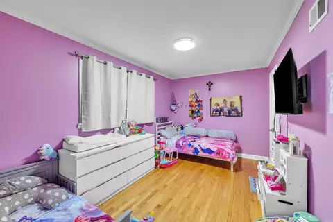 Bedroom - 8014 Mobile Ave, Burbank, IL 60459 photo 5 of 6