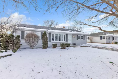 8014 Mobile Ave, Burbank, IL 60459
