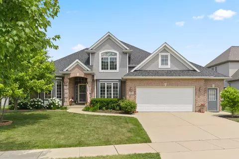 311 Alden Dr, Sycamore, IL 60178