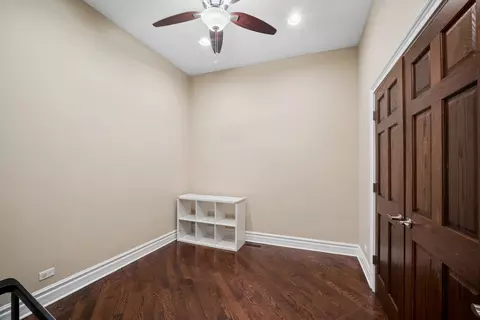 Bedroom - 940 Freeman Rd, Hoffman Estates, IL 60192 photo 2 of 5