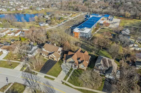 View/Area - 940 Freeman Rd, Hoffman Estates, IL 60192 photo 2 of 5