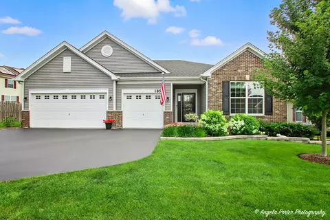 1855 Alta Dr, Volo, IL 60020