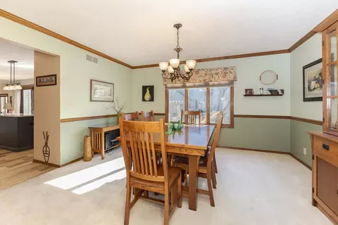 Dining - 2813 Stonehurst Dr, Bloomington, IL 61704 photo 2 of 3