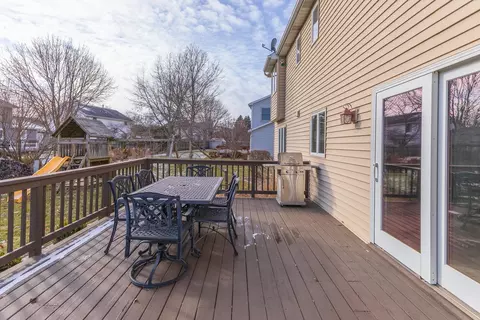 Exterior - 2813 Stonehurst Dr, Bloomington, IL 61704 photo 3 of 11