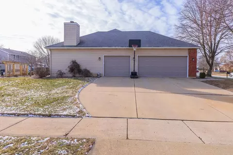 Other - 2813 Stonehurst Dr, Bloomington, IL 61704 photo 8 of 9