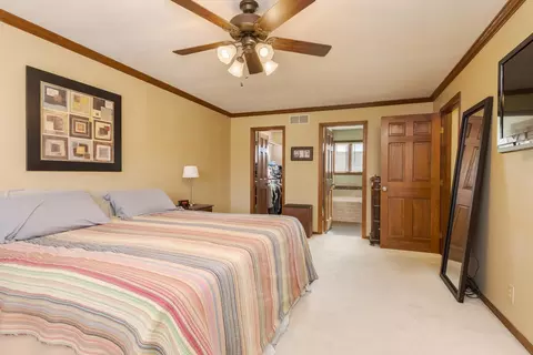 Bedroom - 2813 Stonehurst Dr, Bloomington, IL 61704 photo 2 of 8