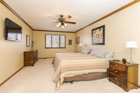 Bedroom - 2813 Stonehurst Dr, Bloomington, IL 61704 photo 1 of 8