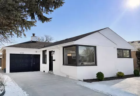 8949 S Utica Ave, Evergreen Park, IL 60805