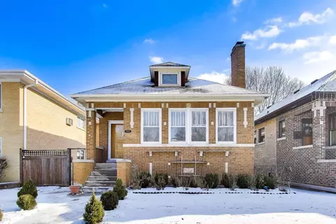 8723 Callie Ave, Morton Grove, IL 60053