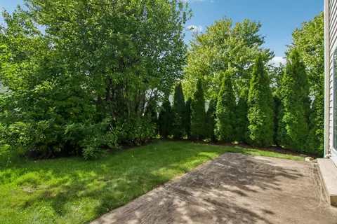 Exterior - 682 Claridge Cir, Hoffman Estates, IL 60169 photo 5 of 6