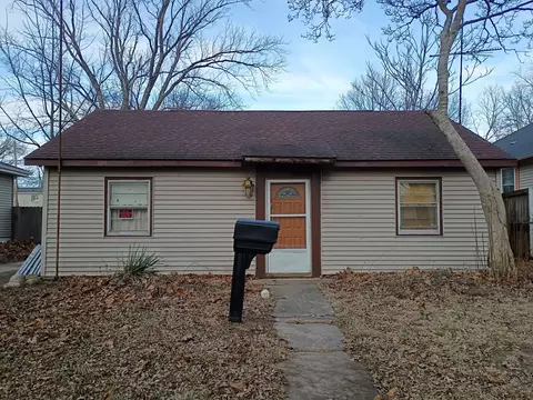 816 Hill St, Urbana, IL 61801