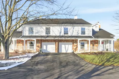1511 Queensgreen Ct #204, Naperville, IL 60563
