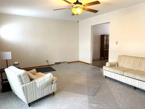 827 Read St, Lockport, IL 60441 photo 3