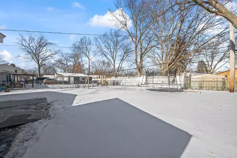 Exterior - 2212 Fulle St, Rolling Meadows, IL 60008 photo 6 of 7