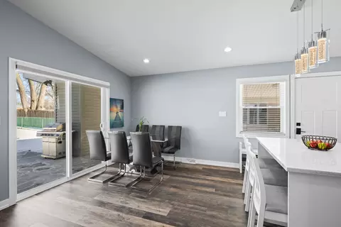 Dining - 2212 Fulle St, Rolling Meadows, IL 60008 photo 1 of 1