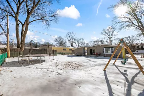 Exterior - 2212 Fulle St, Rolling Meadows, IL 60008 photo 5 of 7